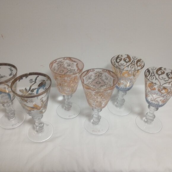 Patina Vie Golden Ikat 18K Gold Wine Goblet - Picture 8 of 8